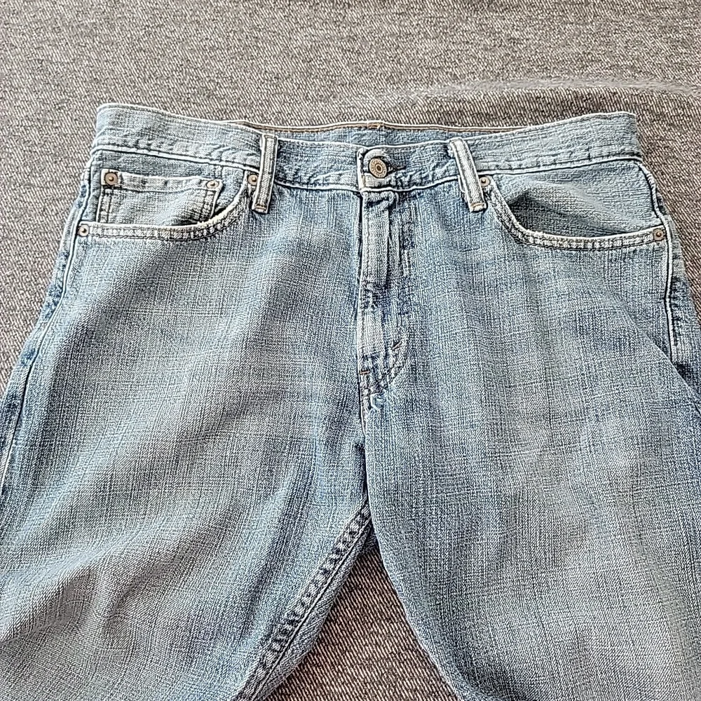 Levis 514 Jeans Men's 35x30 (35x26) Blue Classic Straight‎ Leg Light Wash Denim